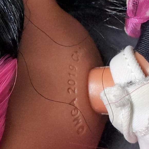 L.O.L Surprise Remix Lot of 2 Ferocious Fashion Dolls. - Picture 9 of 10